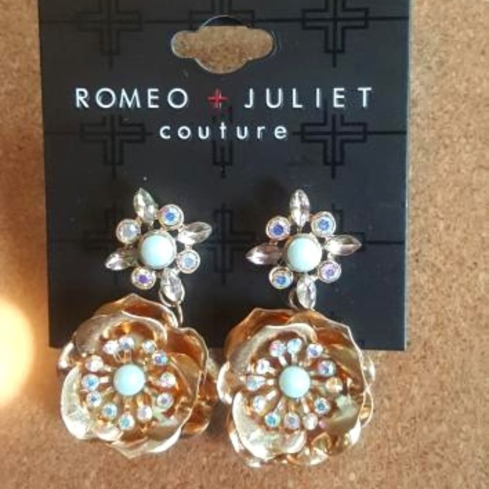 Romeo + Juliet Couture Gold Flower Earrings